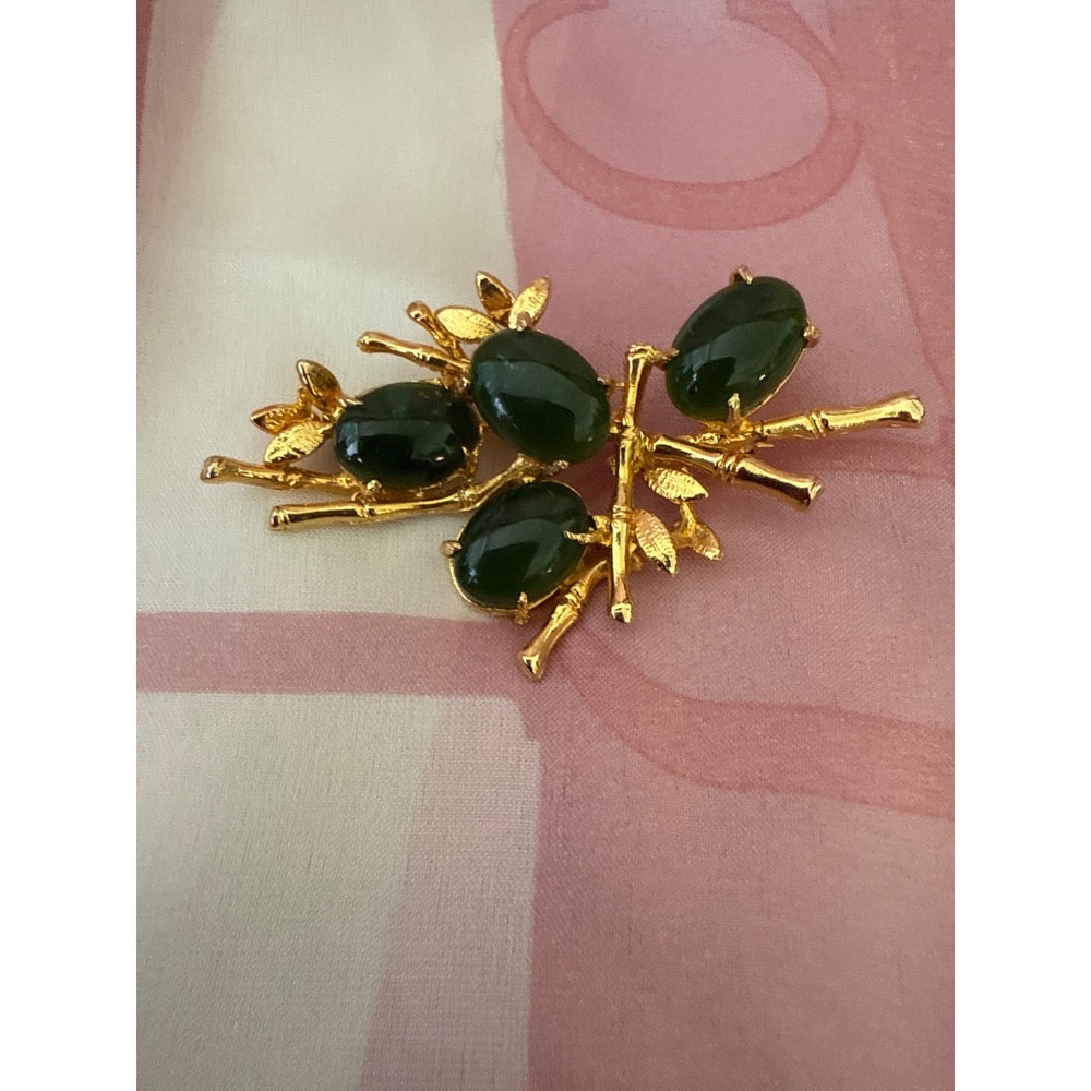 Vintage Winard 12K Gold Filled Nephrite Jade Cabochon Bamboo Branch‎ Brooch Pin